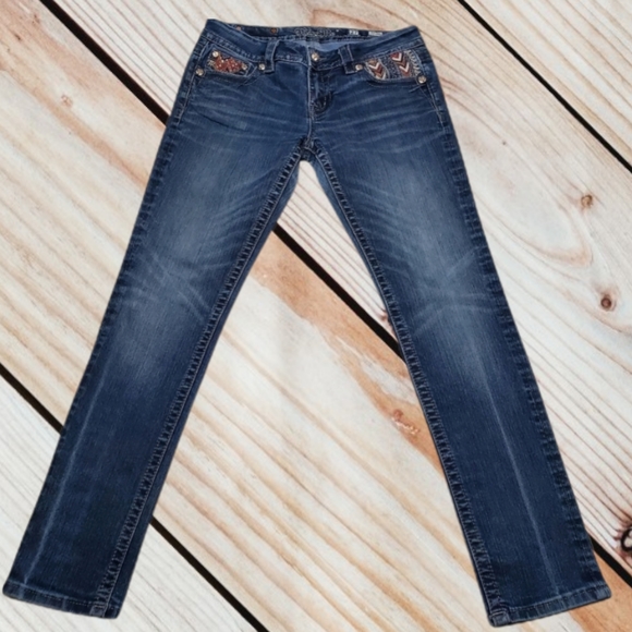 Miss Me Jeans with Southwestern Design Pockets Sz 27. Womens. - Picture 6 of 9